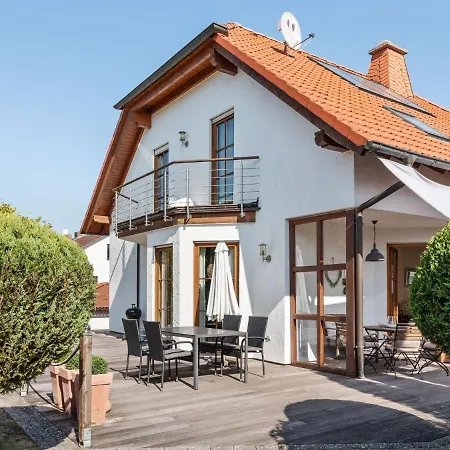 Modern Holiday In Willersdorf With 펜션