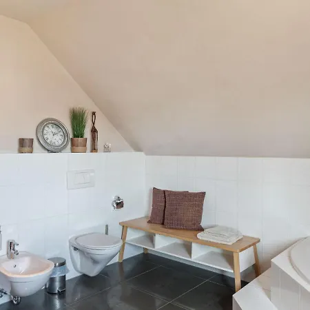 펜션 Modern Holiday In Willersdorf With 프랑켄베르크작센